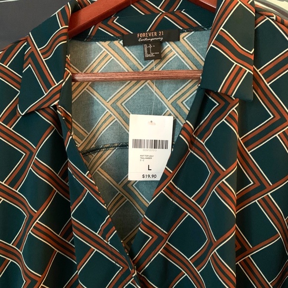 Cropped Forever 21 Top - Picture 2 of 3